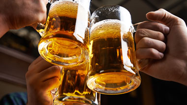 beer stein cheers